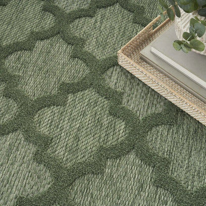HMS 8' X 10' Dark Green and Light Green Trellis Indoor/Outdoor Area Rug